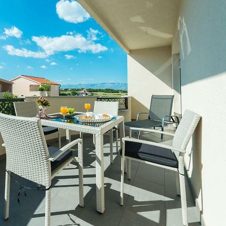Apartments Nella Privlaka  Exterior photo