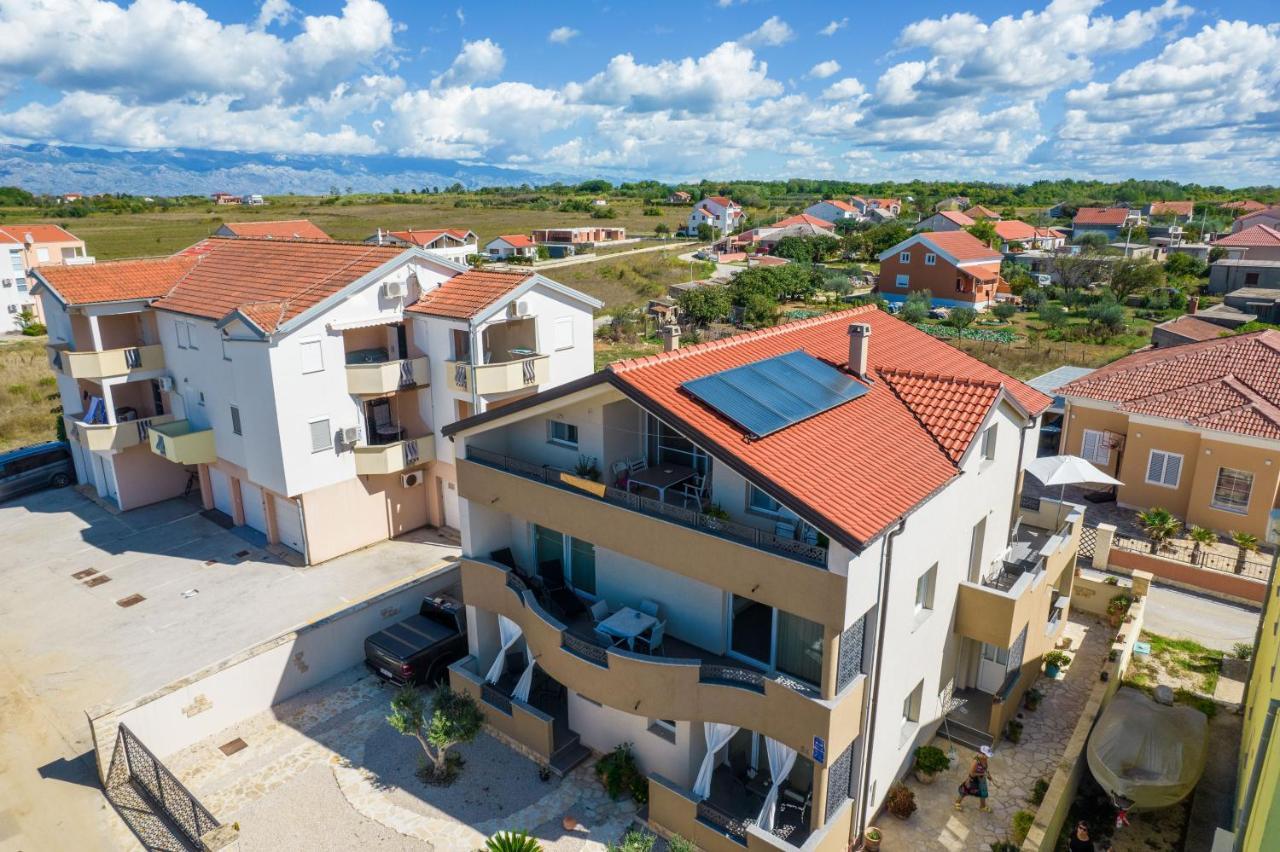 Apartments Nella Privlaka  Exterior photo