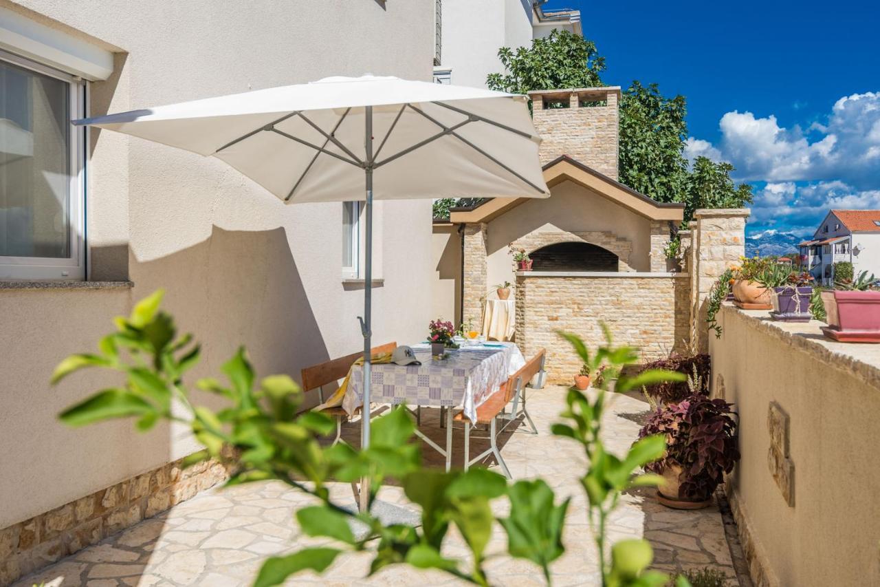 Apartments Nella Privlaka  Exterior photo
