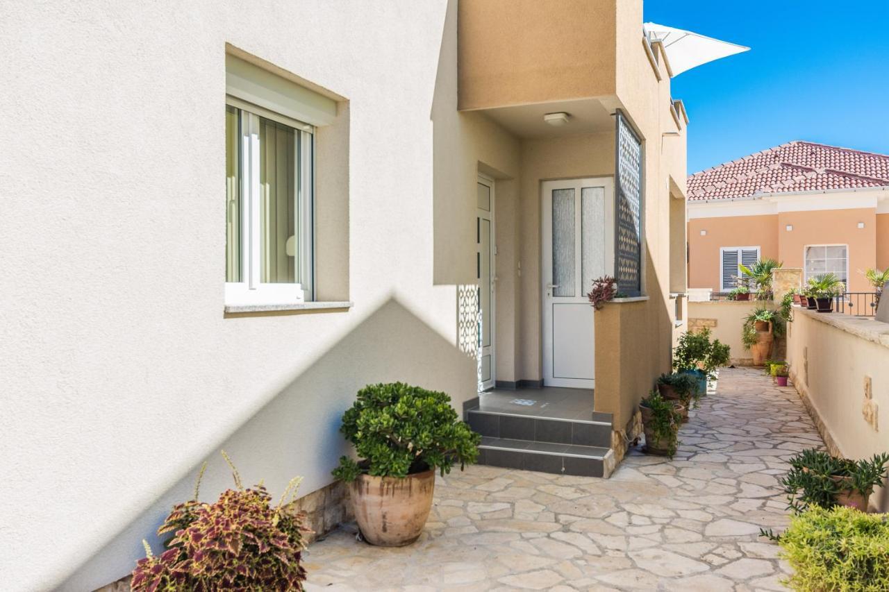 Apartments Nella Privlaka  Exterior photo